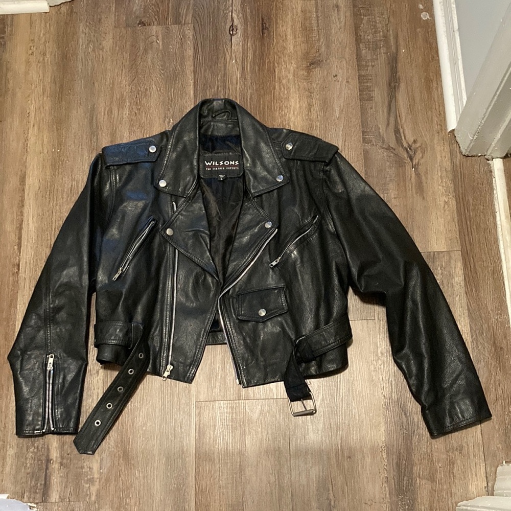 Woman’s Wilson Leather Cropped Moto Jacket size Large